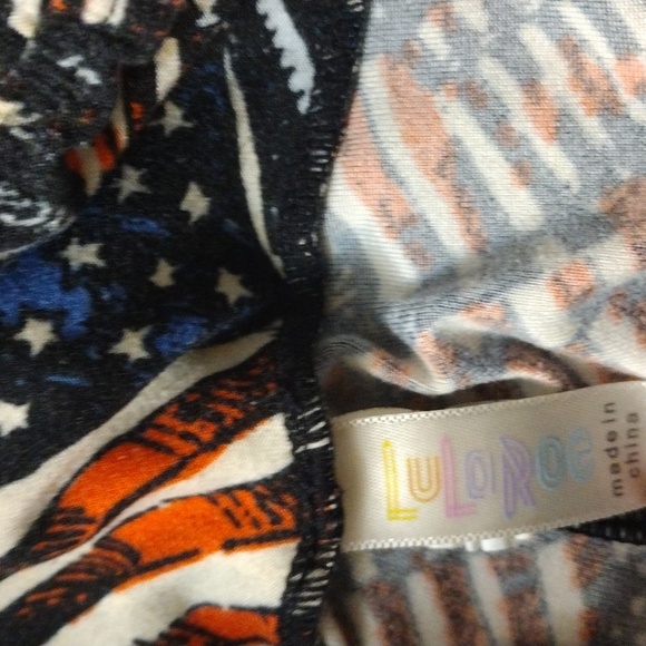 Lularoe patriotic leggings 12/18 - Picture 4 of 5